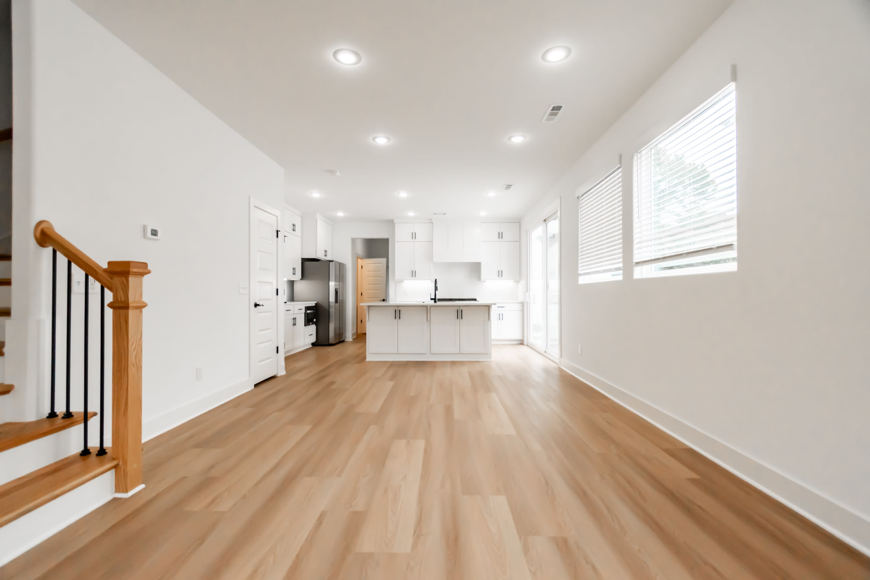1246 West James Street – photo 5