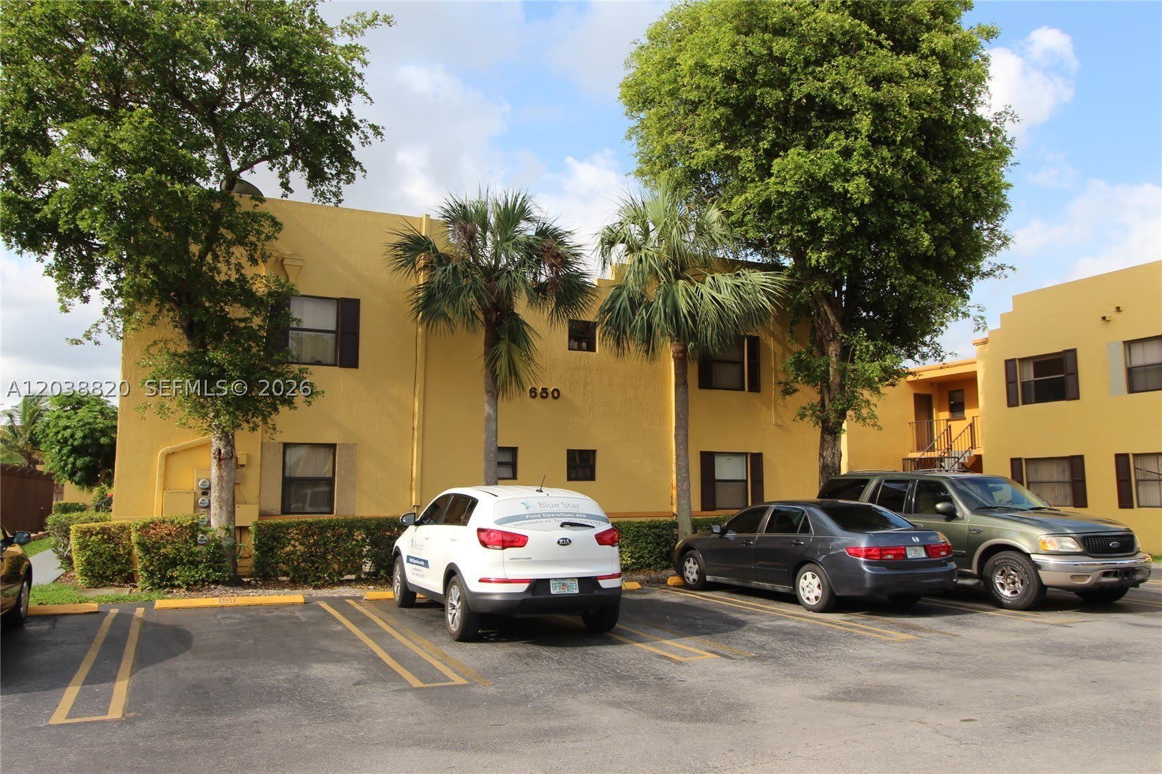 650 NW 114th Ave – photo 2