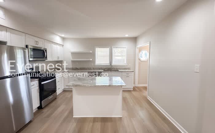 2044 Saulsbury Place – photo 5