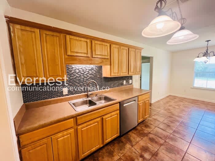 223 Crosscreek Drive – photo 5