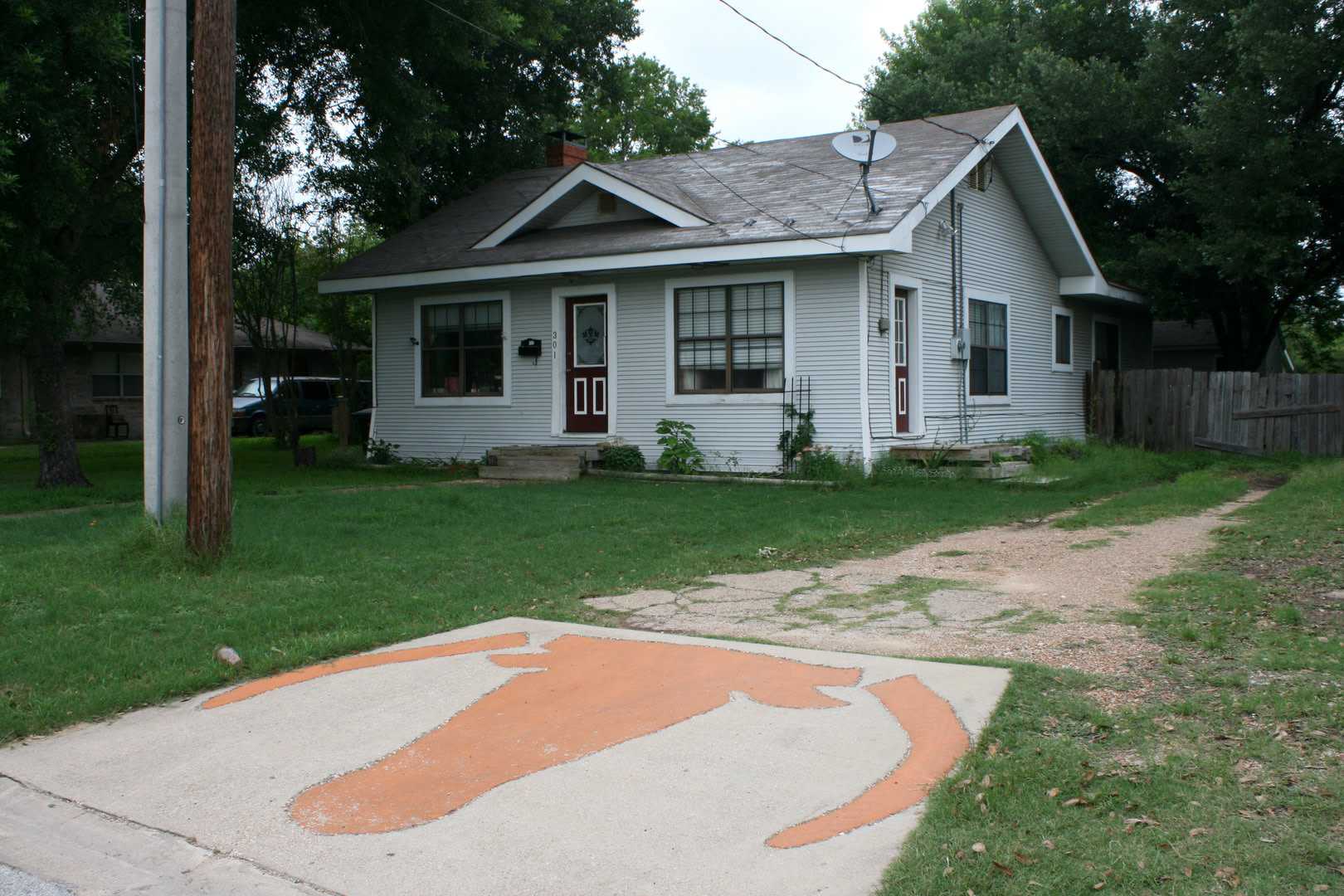 Walk to Campus! 2 Bedroom / 2 Bath Southgate Home – photo 4