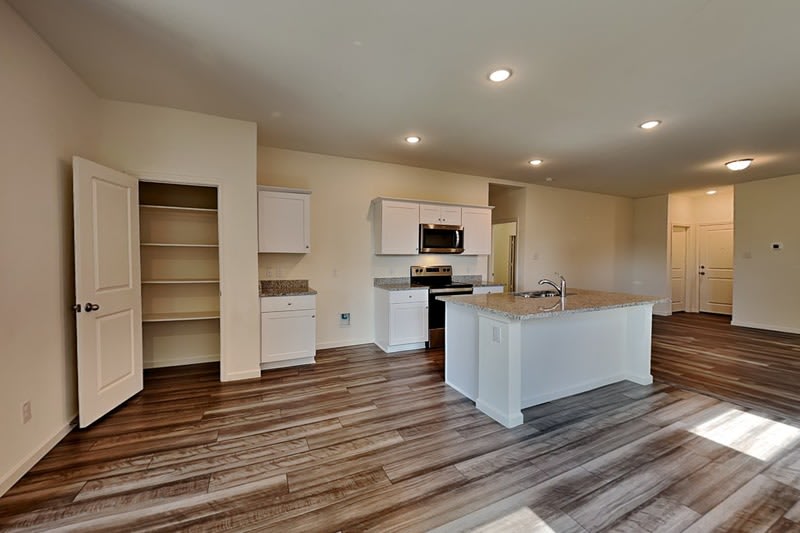 617 Colgate Cir – photo 5