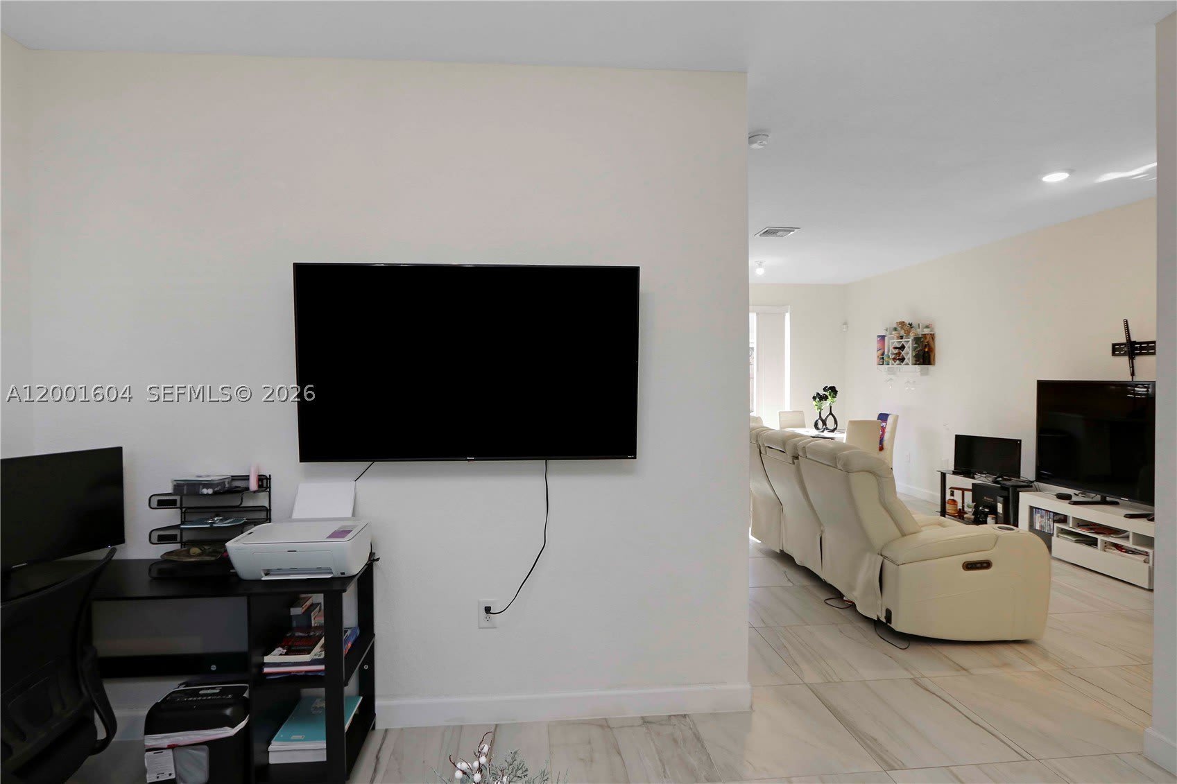 2432 SE 10th Ct – photo 4