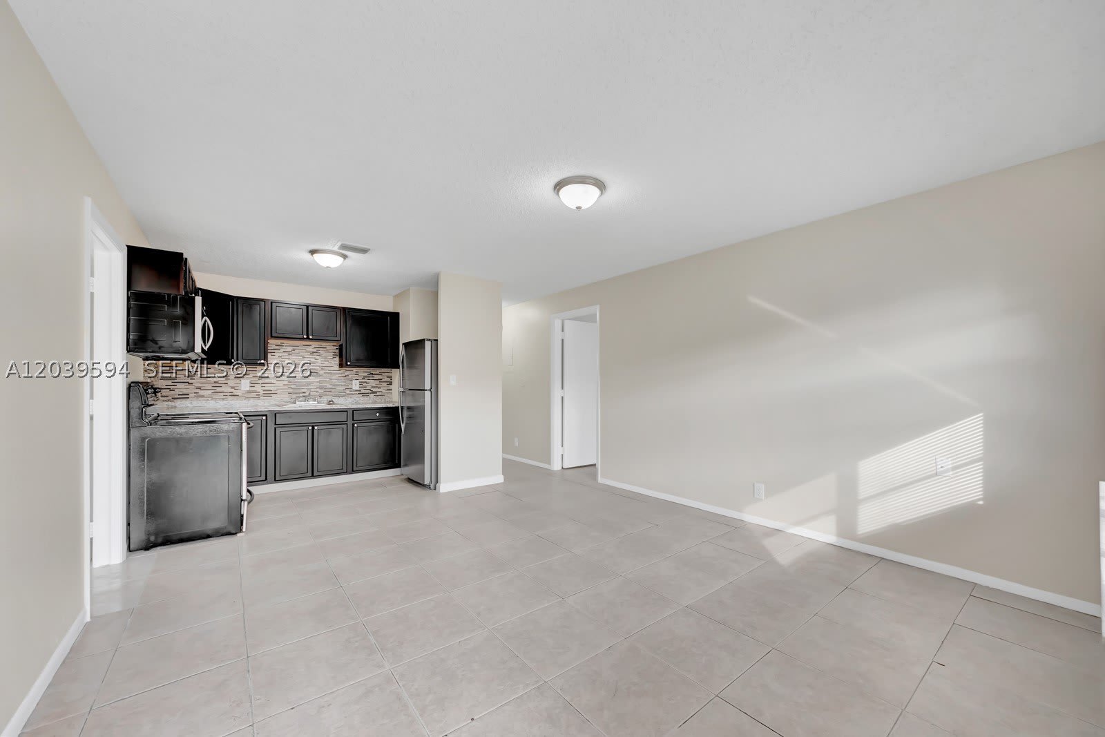 2610 Riverland Dr – photo 3