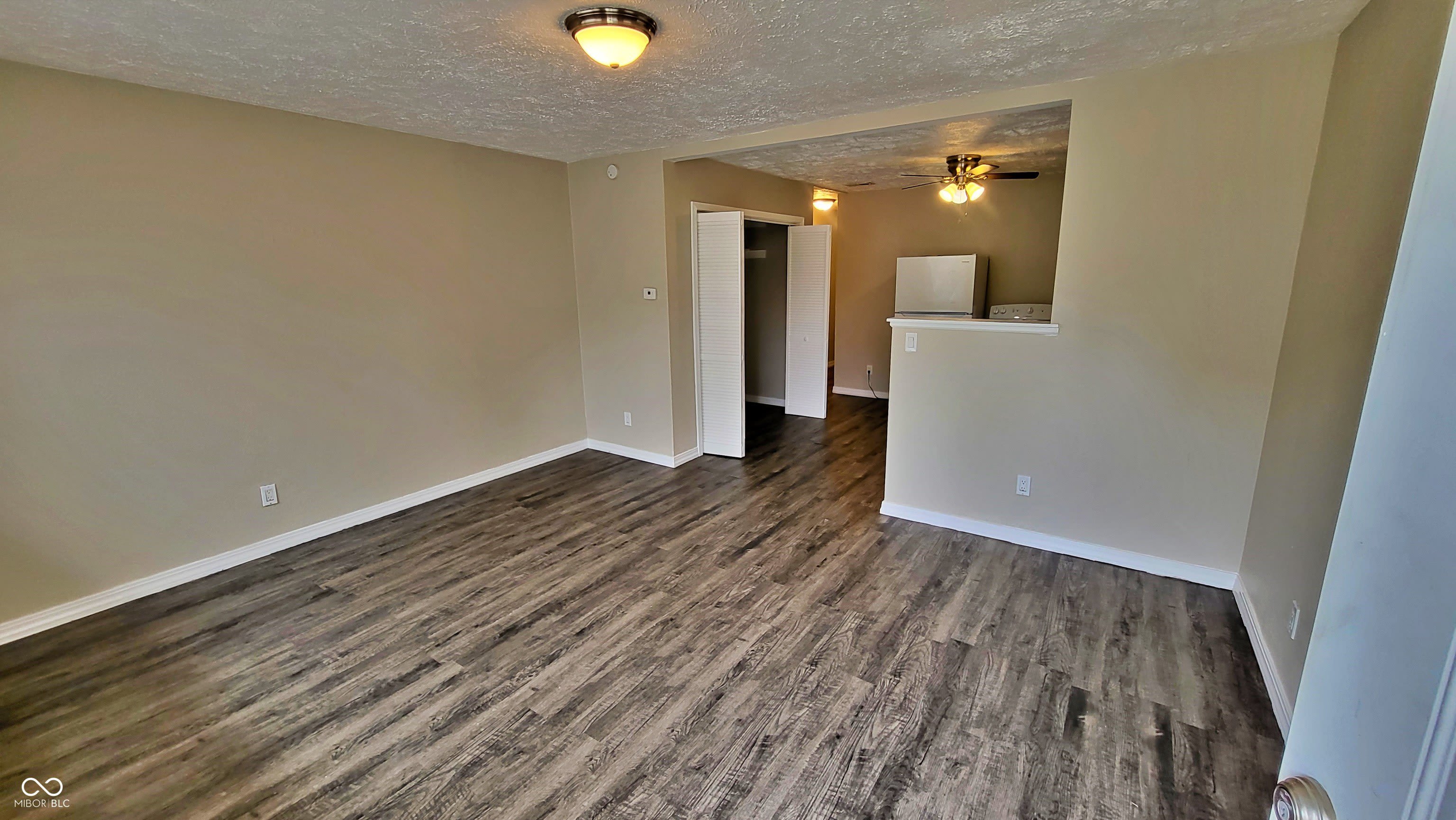621 N Oxford Street – photo 3