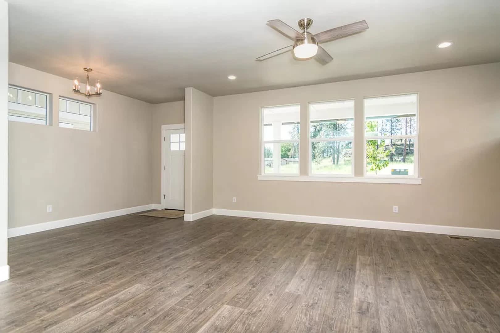 50 Off 1St Month Lovely New Se Bend Earth Advantage Certified 3 3 Home 20478 Murphy Rd – photo 3