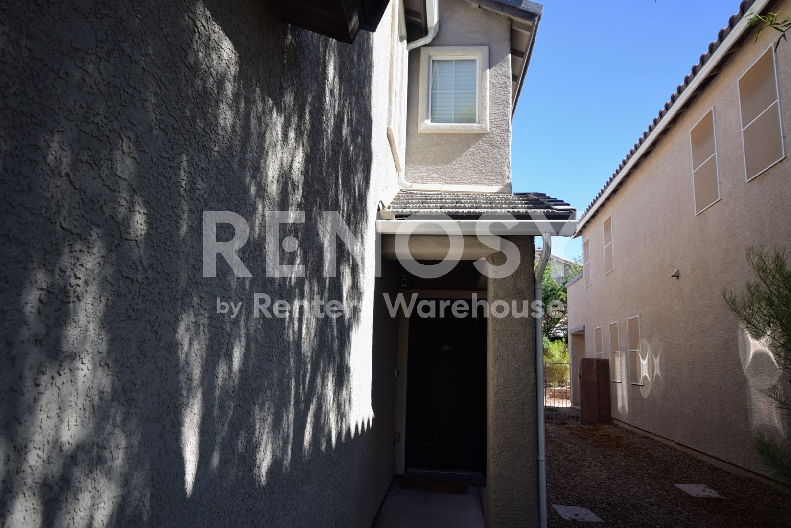 Space, Style, and a Community You Will Love -- Iron Mountain Ranch – photo 2
