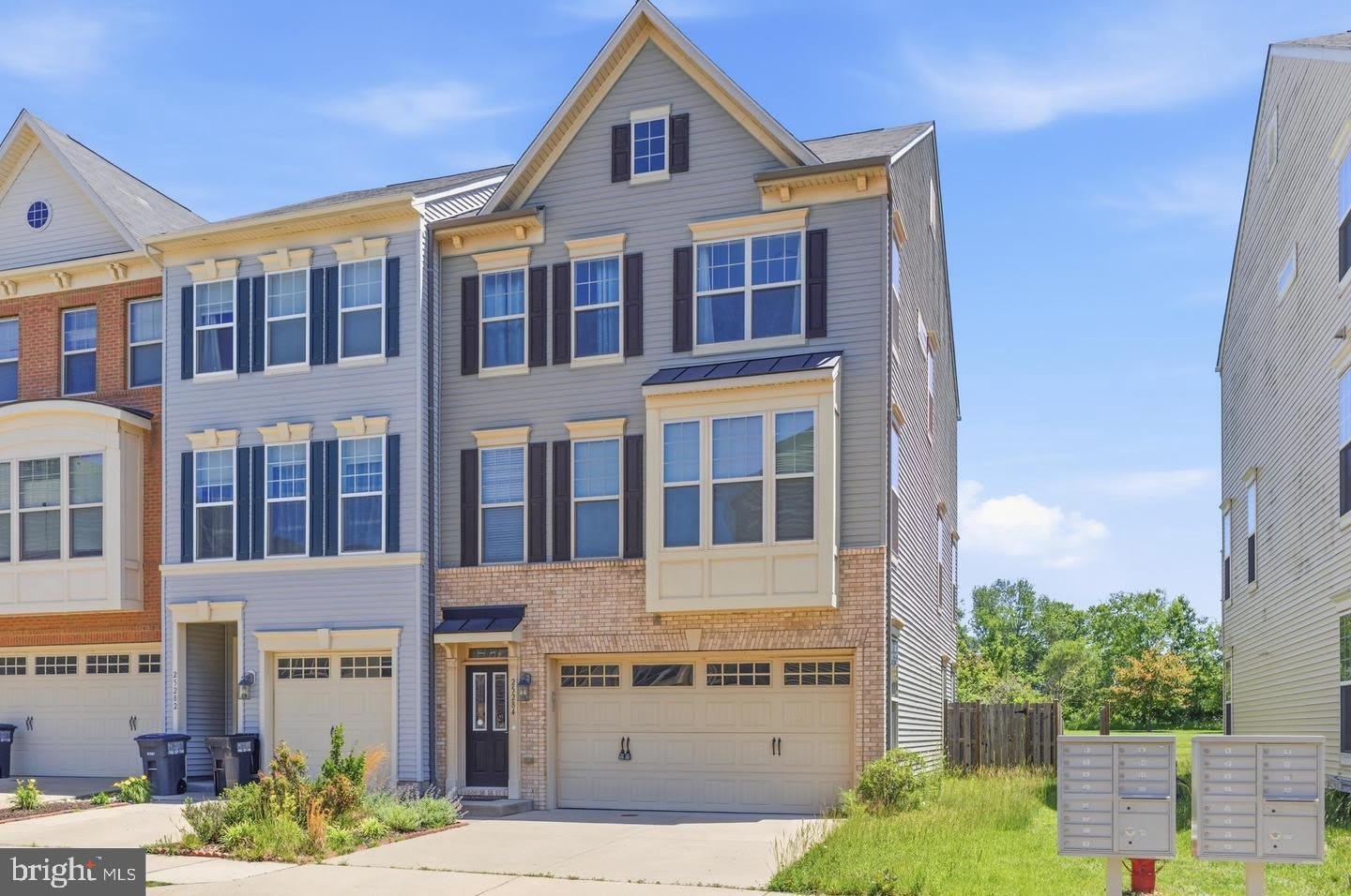 25284 ARROWROOT Terrace – photo 2