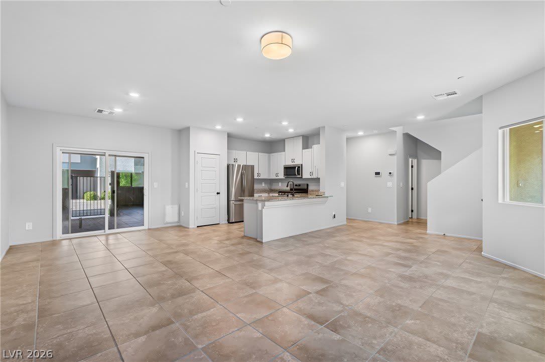 7476 Onyx Star Street – photo 4