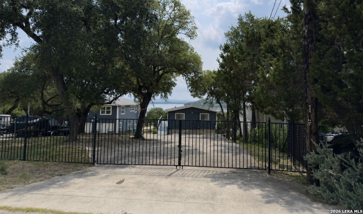 2681 Lakeview Dr – photo 2