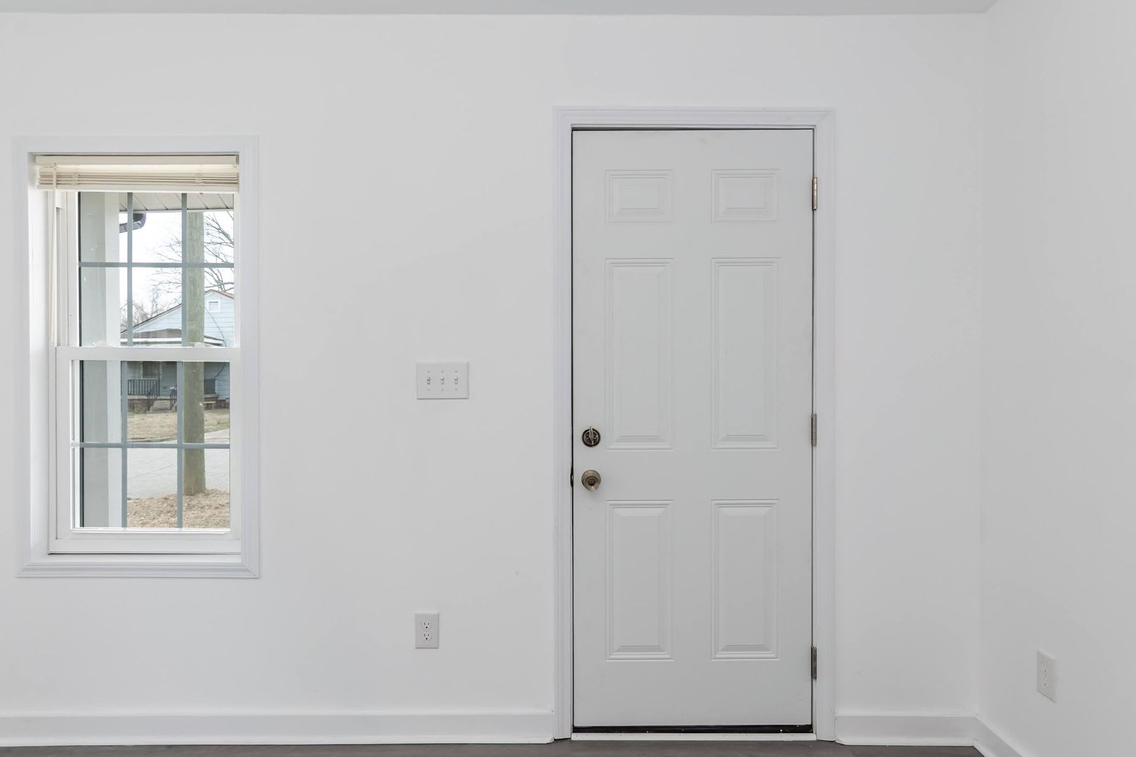 Completely Remodeled One Bedroom Home! – photo 5