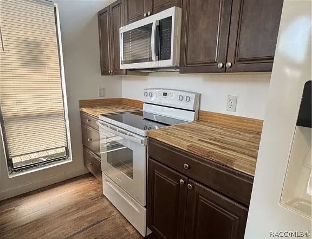 2649 N Seabreeze Point S – photo 3