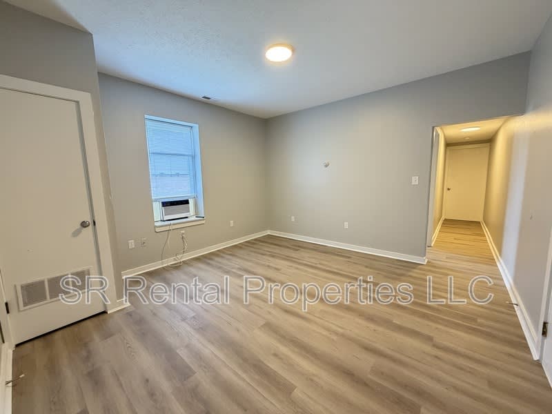 243 S Main St – photo 5