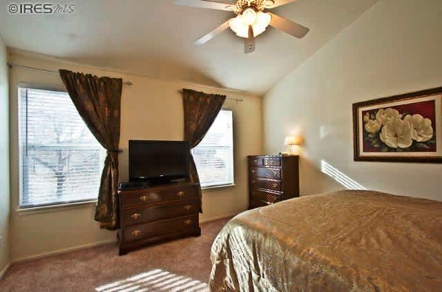 Two Bedroom Townhome Available For Rent in Hunter's Ridge in Louisville – photo 4