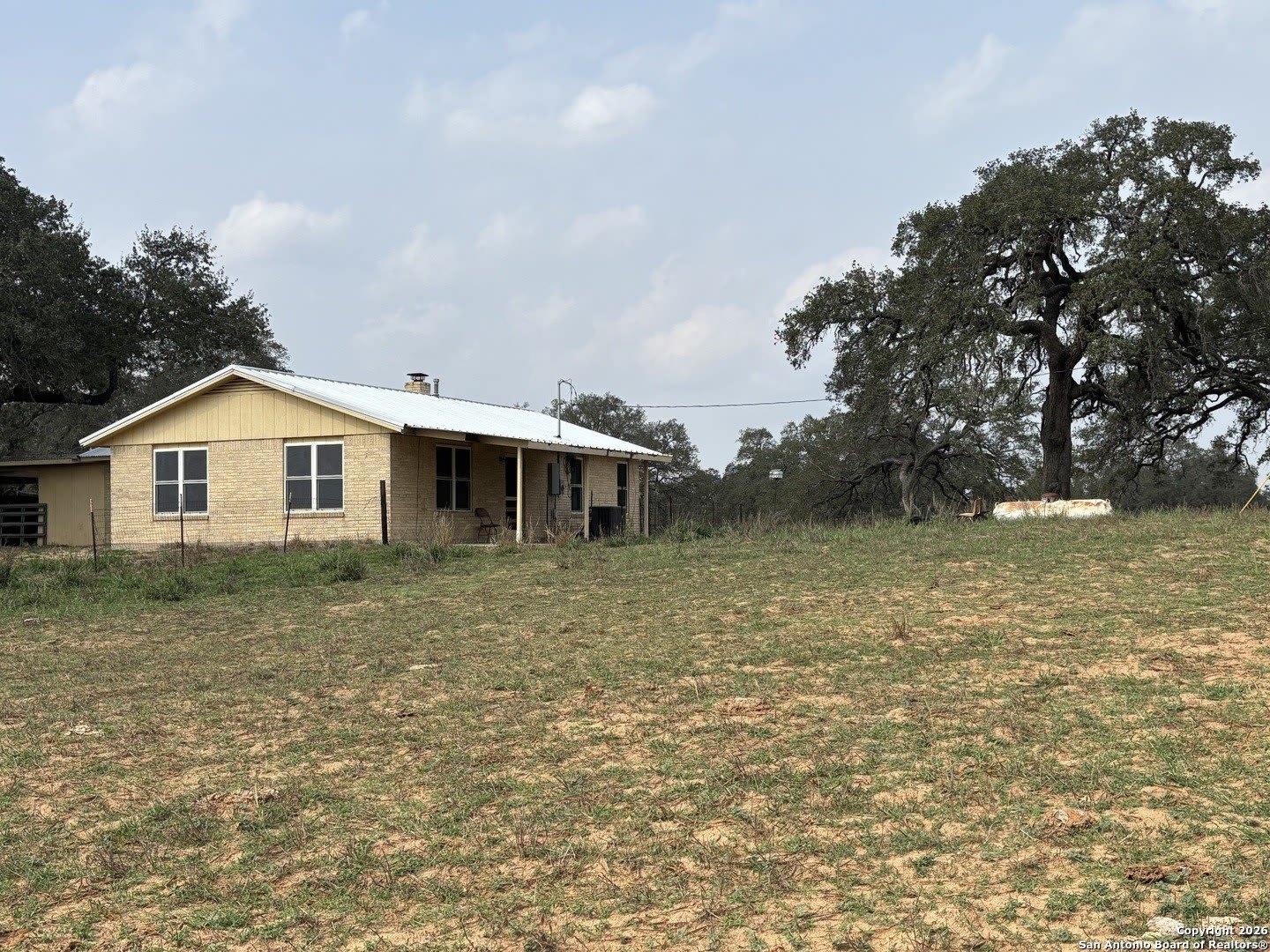 74 N Las Gallinas – photo 2