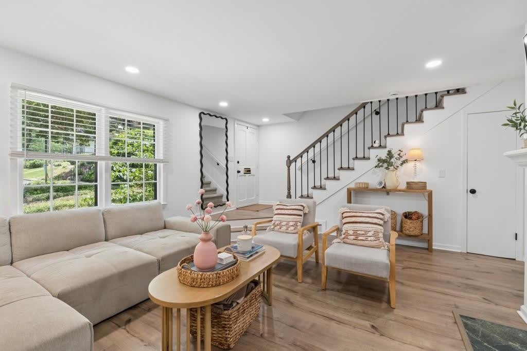140 Amherst Place NW – photo 5