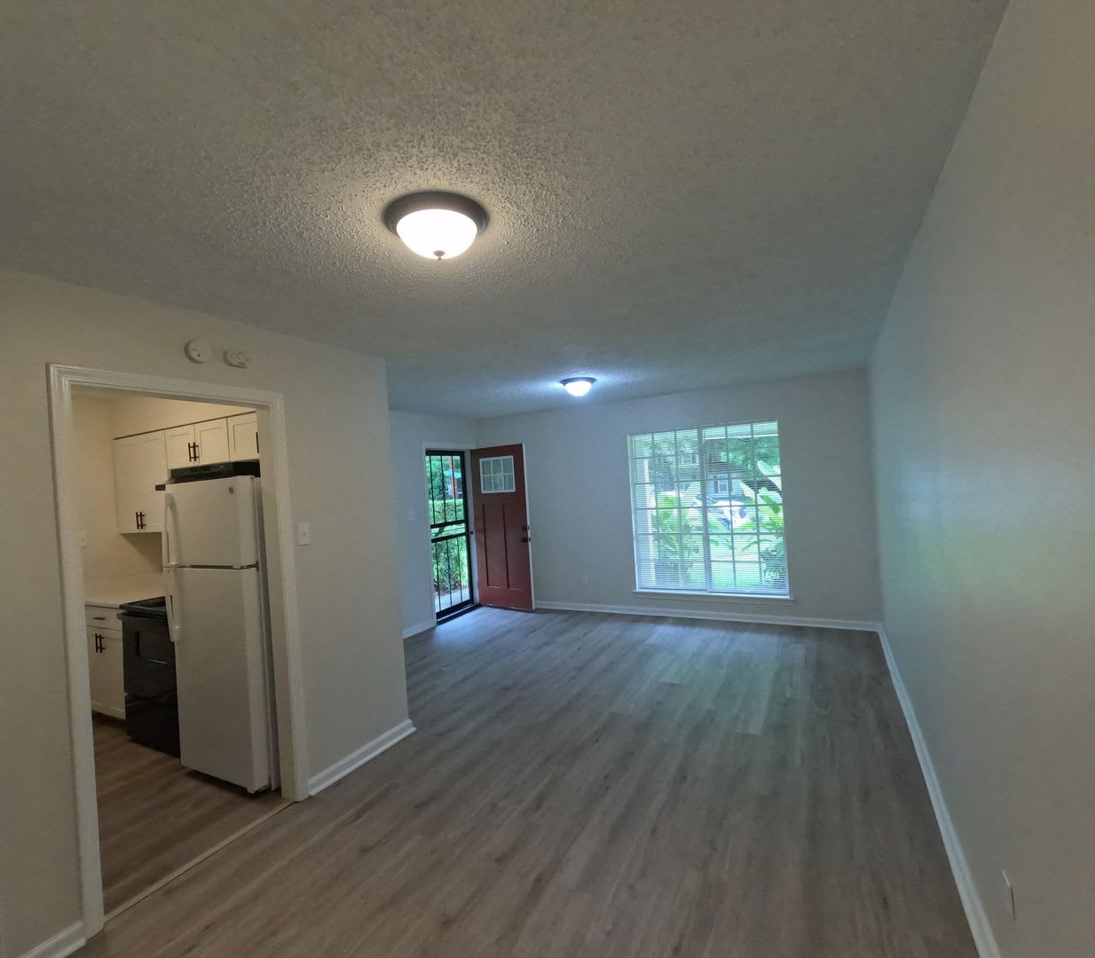 Fully Renovated 2BR Duplex Near University of Memphis – photo 5