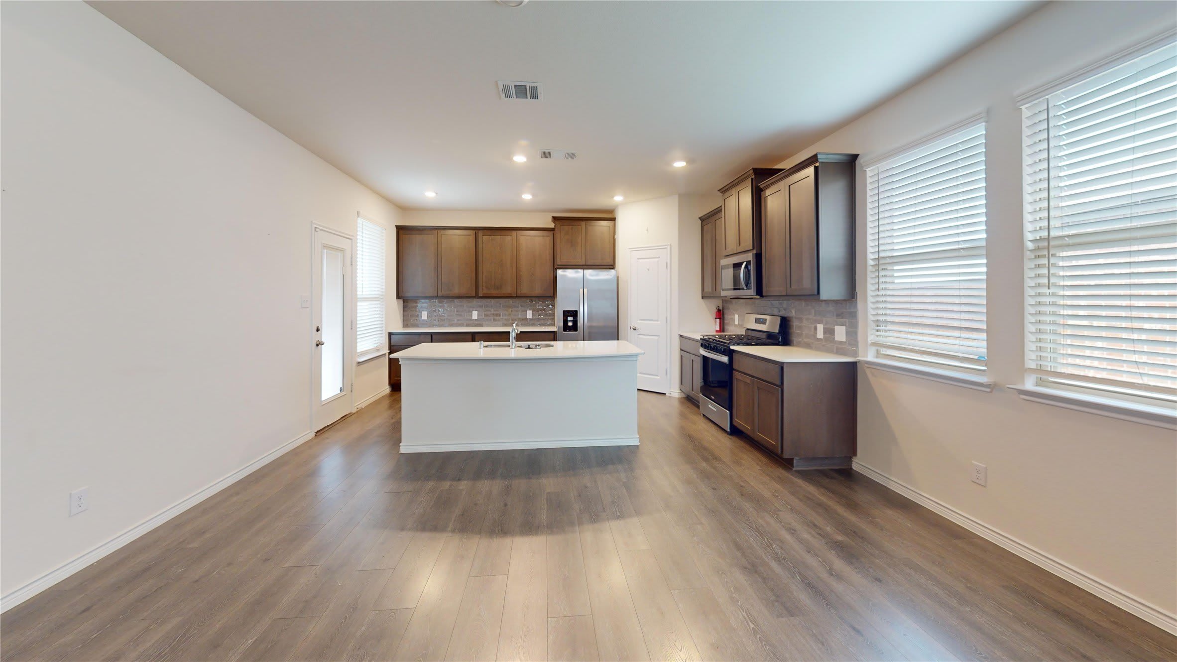 612 Liliana Lane – photo 2