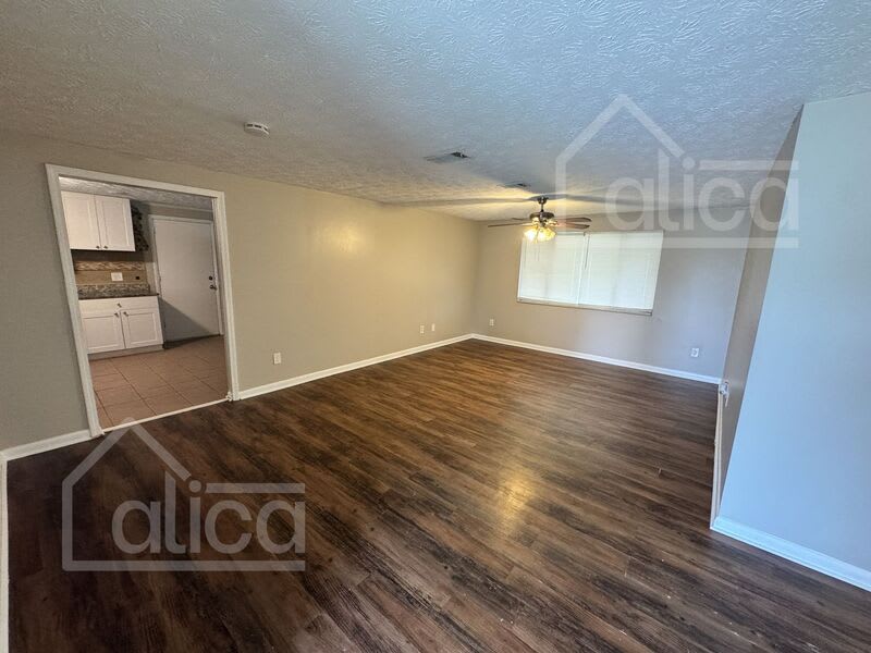 8481 Thims Ave – photo 2