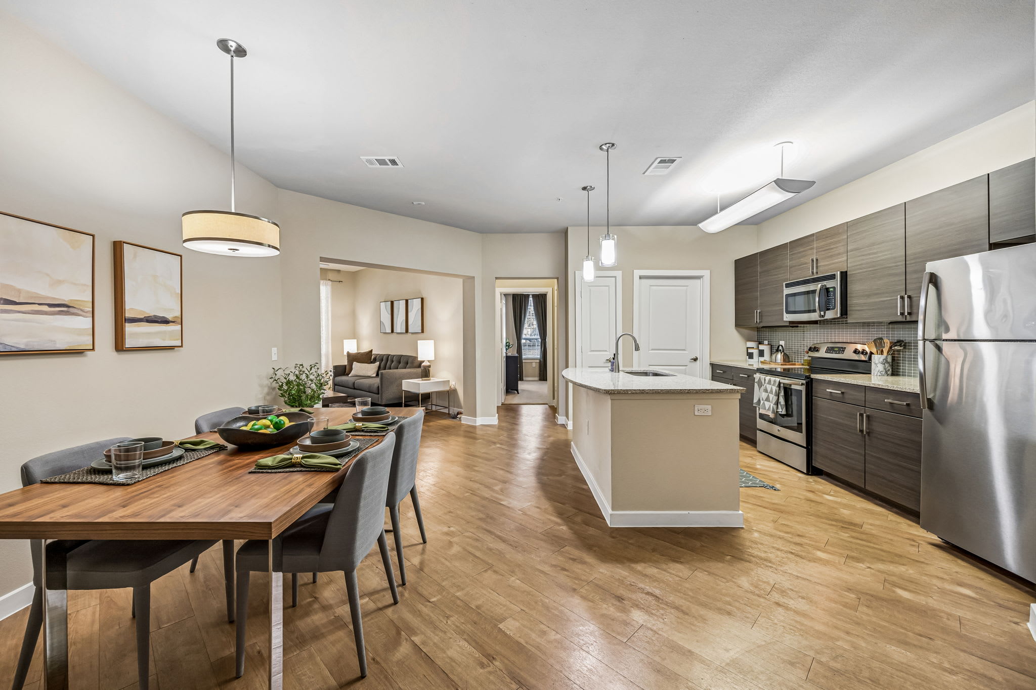 Thirty Oaks – photo 1