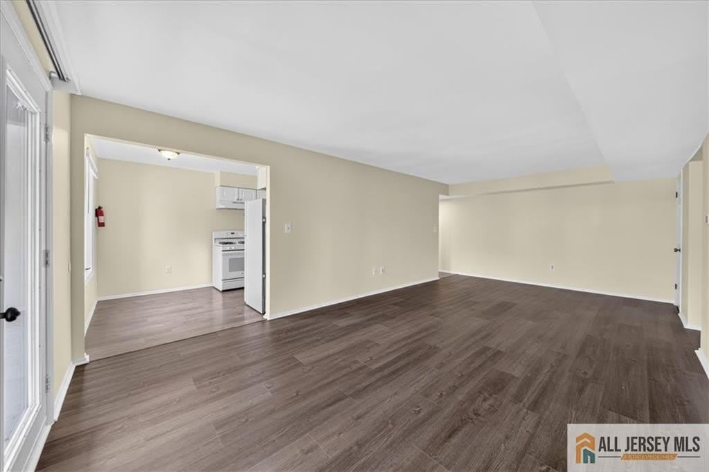 710 Peach Street – photo 4