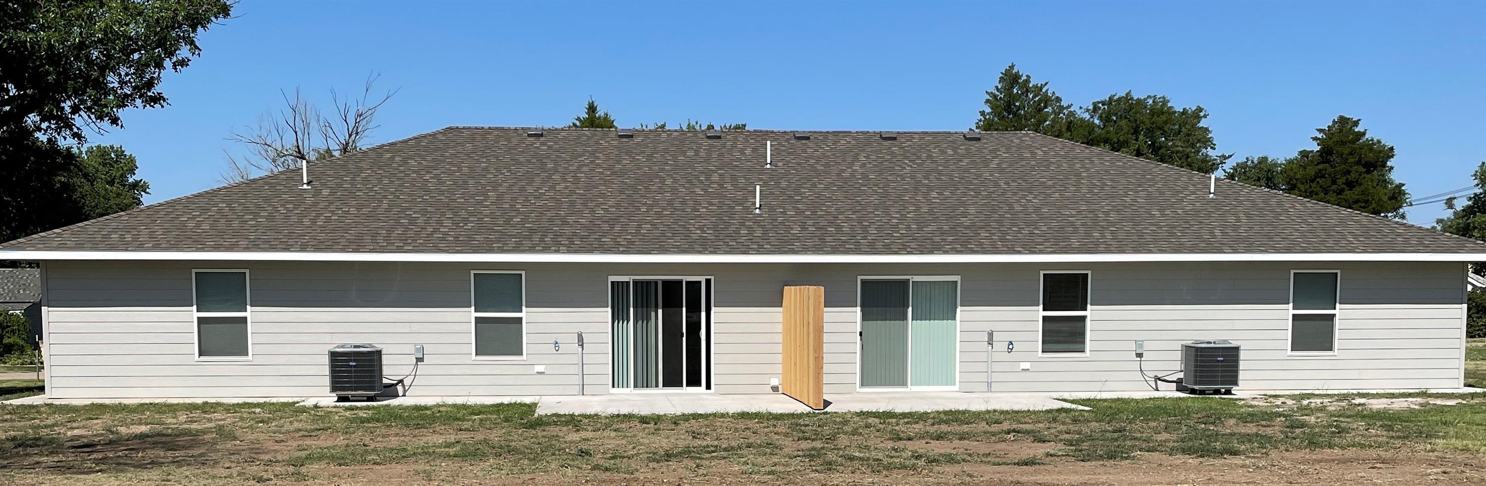 122 South Russell Avenue – photo 1