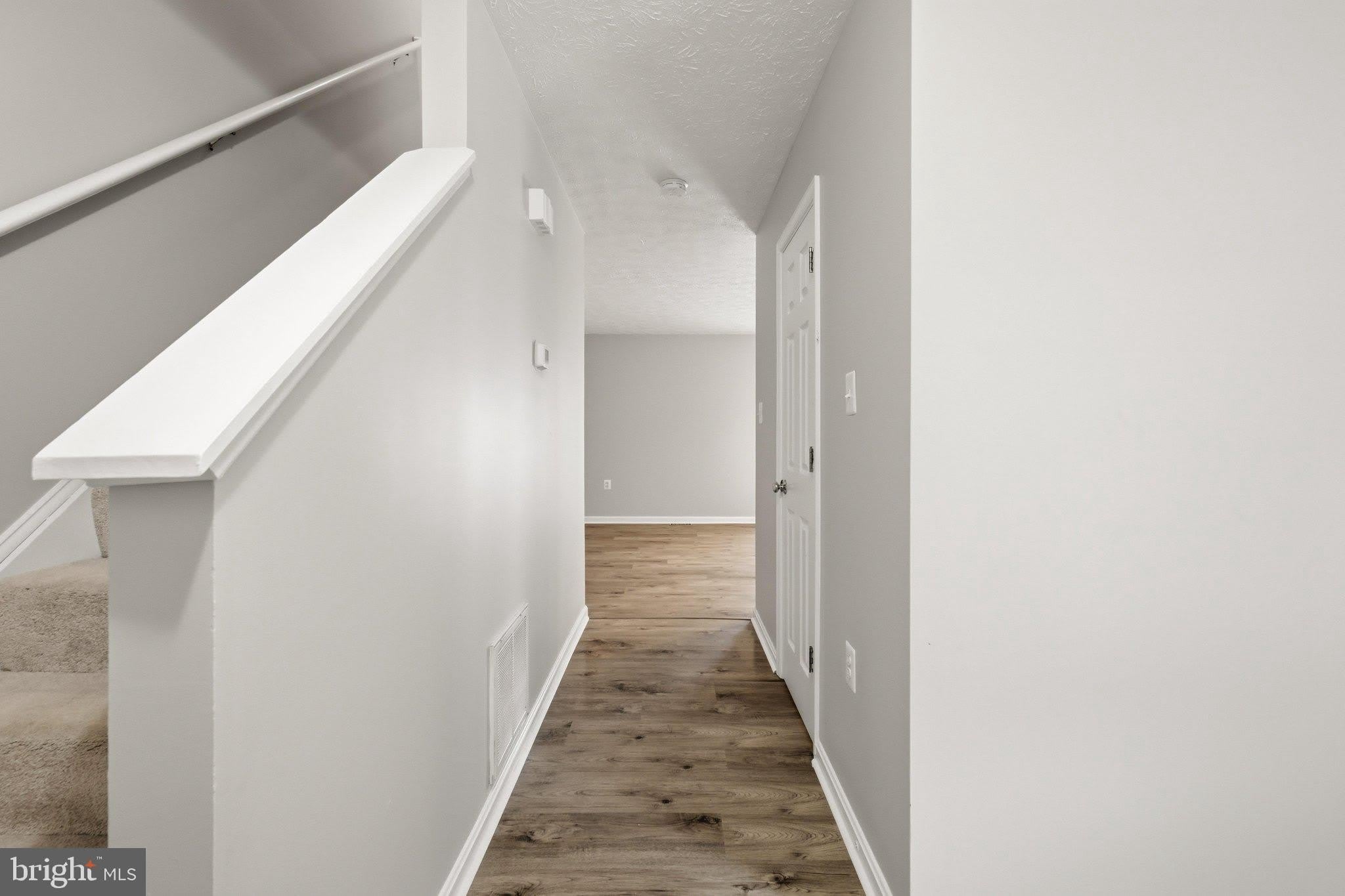 219 SURREY CLUB Lane – photo 5