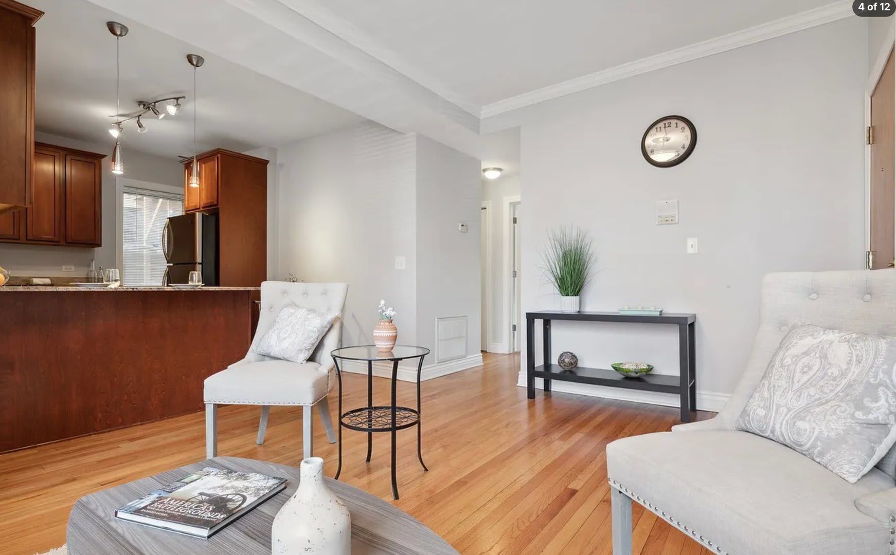 Spacious 2-Bedroom Apartment in Bucktown with In-Unit Laundry – photo 5