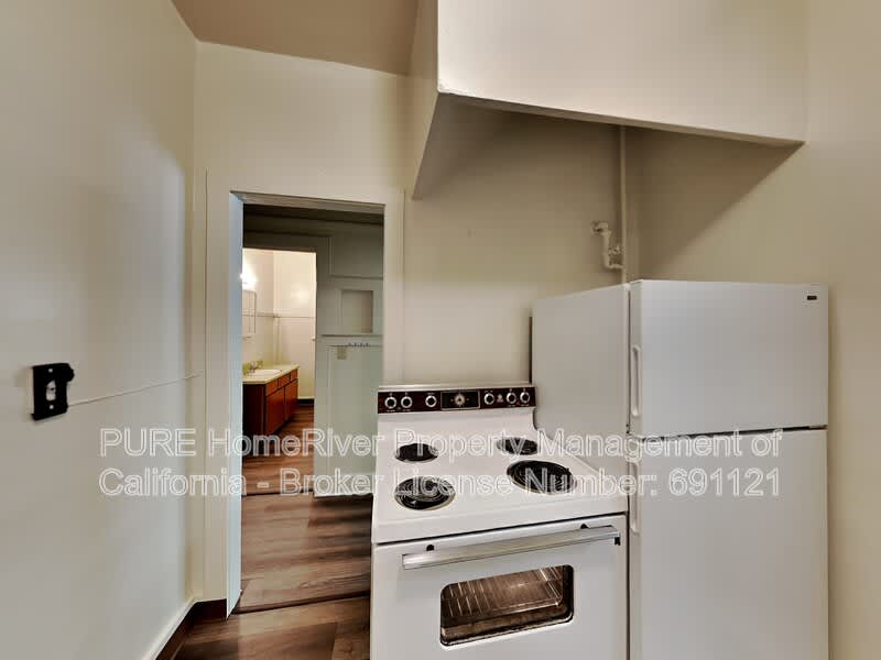 1322 H St – photo 3