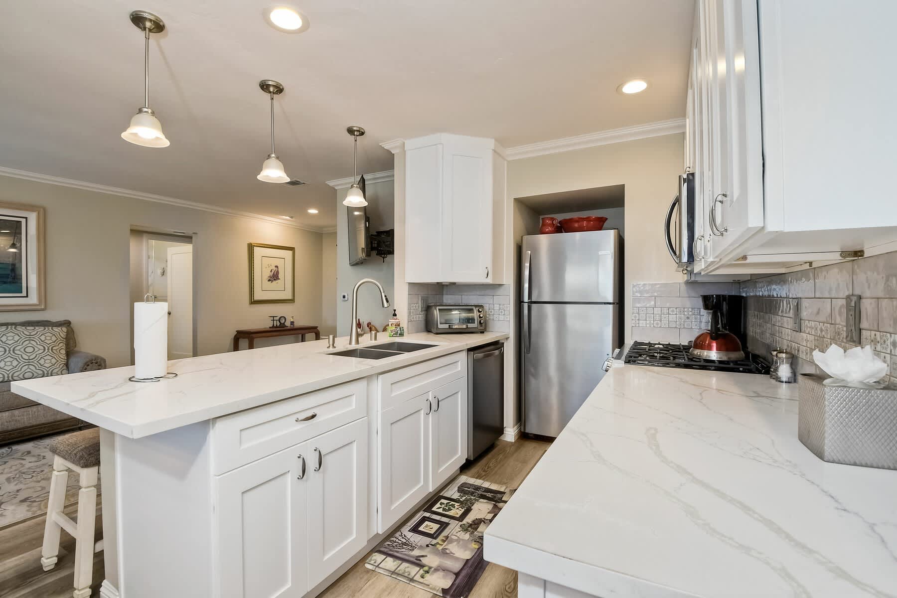 263 San Dimas Ave – photo 2