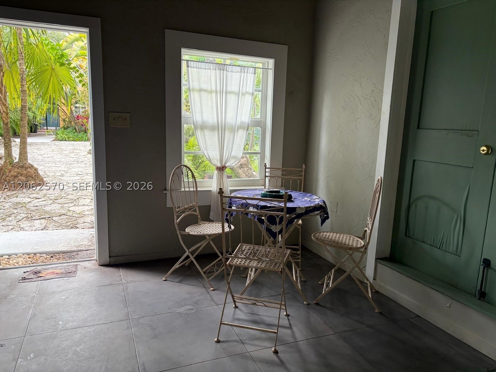 3447 Sheridan Ave – photo 4