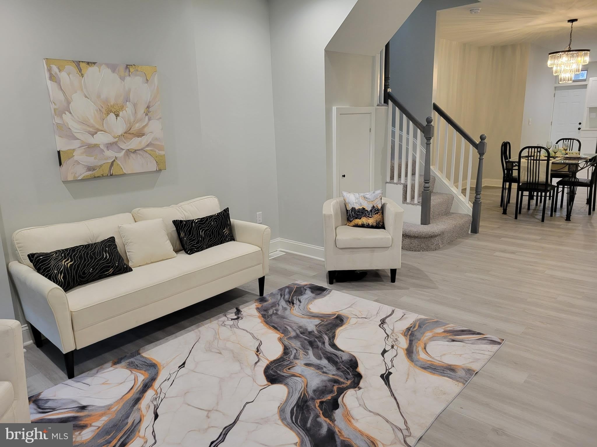 2745 W MOSHER Street – photo 4