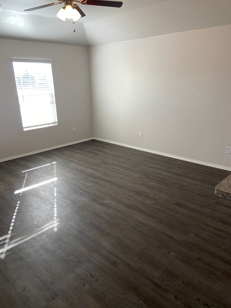 Coming Soon Pre Lease This Beautiful 3 Bedroom 2 Bath Home In Chisholm Creek – photo 5