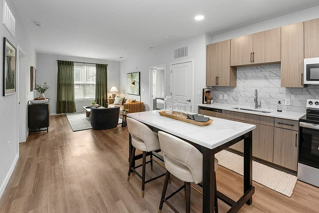 Perimeter Pointe – photo 1