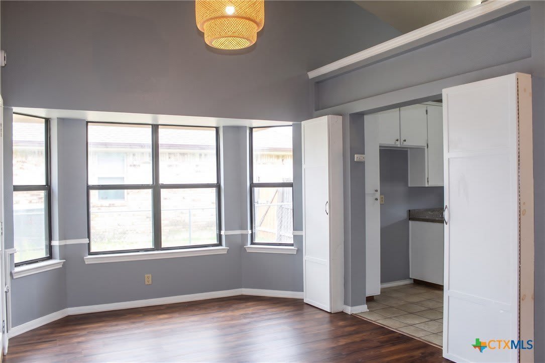 4916 Glass Mountain Drive – photo 4