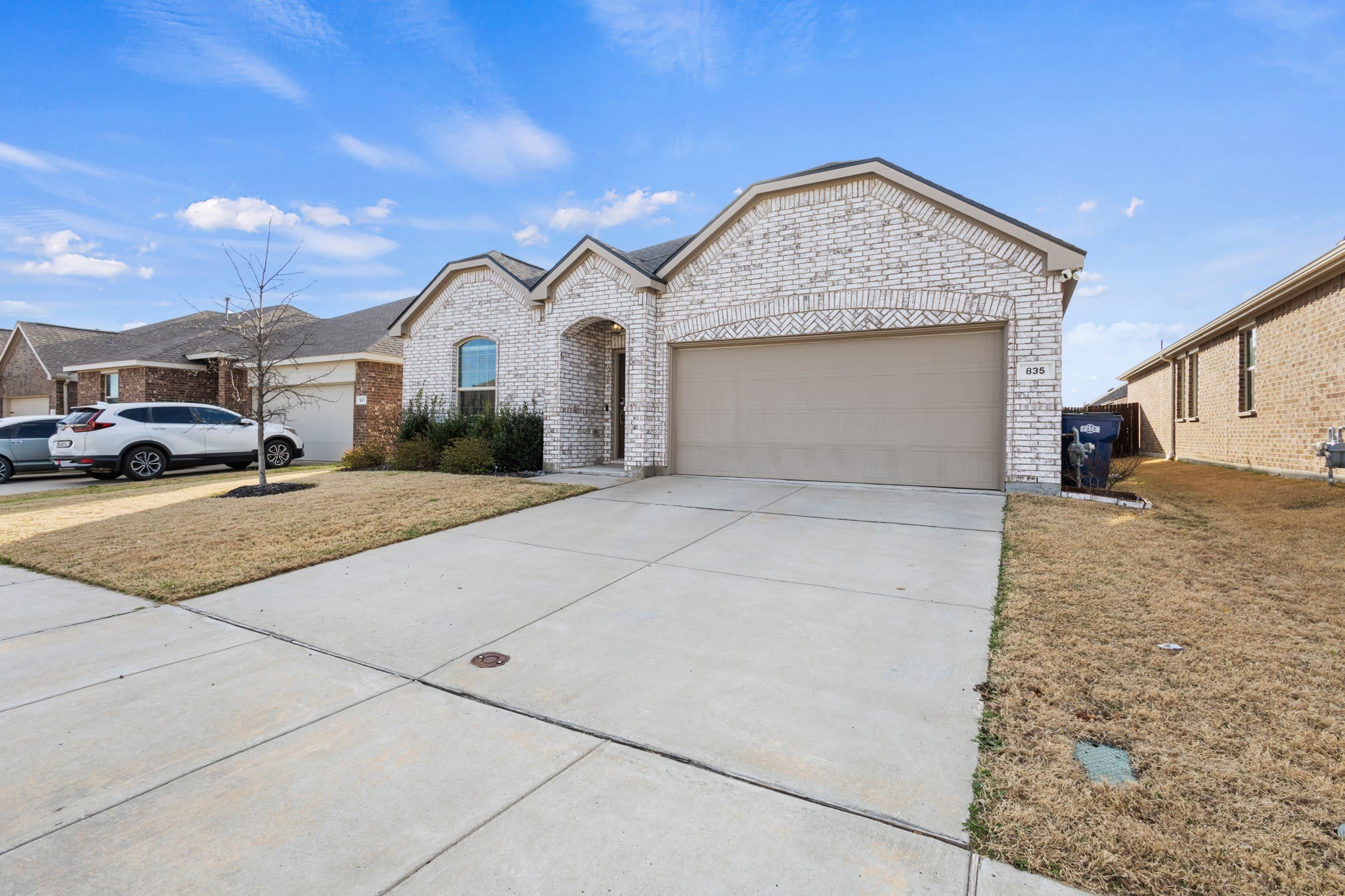 835 Sitwell Drive – photo 2