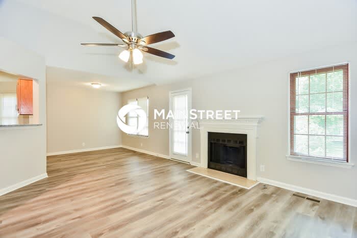 206 Nathan Drive – photo 2