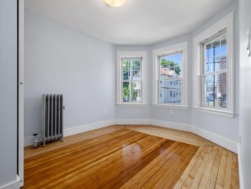 16 Windsor Rd. – photo 3