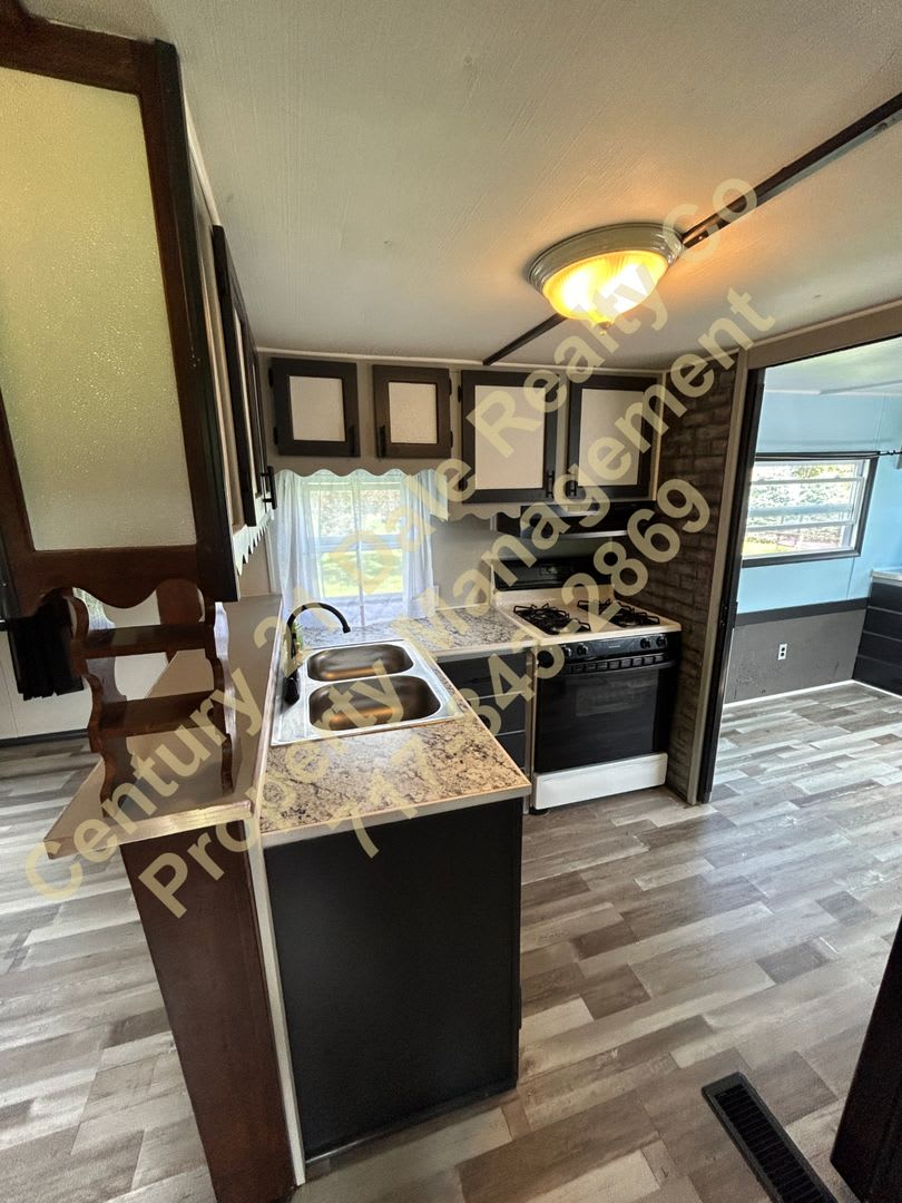 One level Bedroom with a bonus room in Dover School District – photo 4