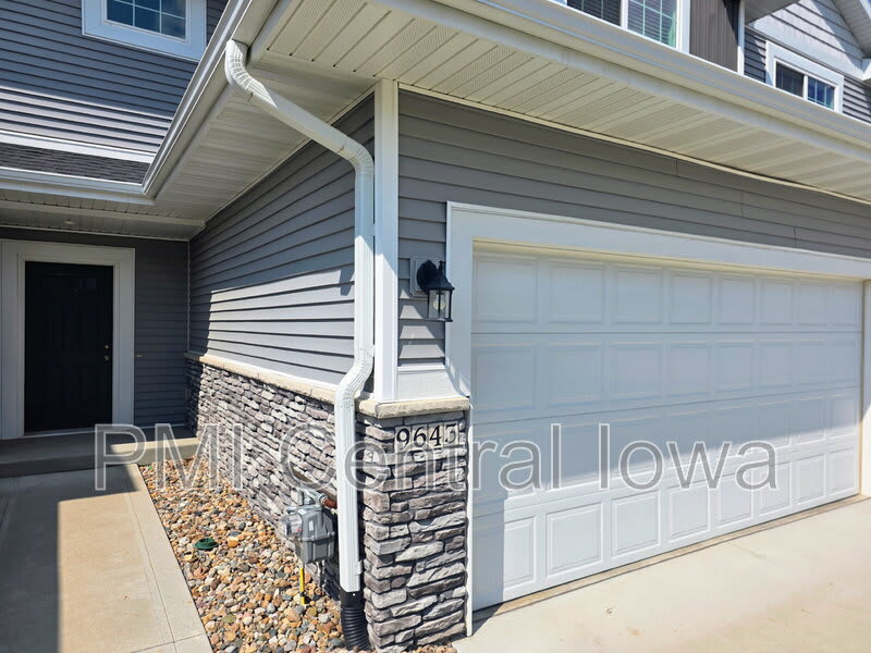 9643 Turnpoint Dr – photo 2