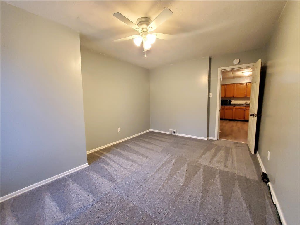 430 Grace St – photo 2