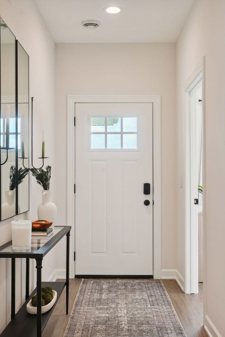3 Bedroom Twin Home With Extras – photo 3