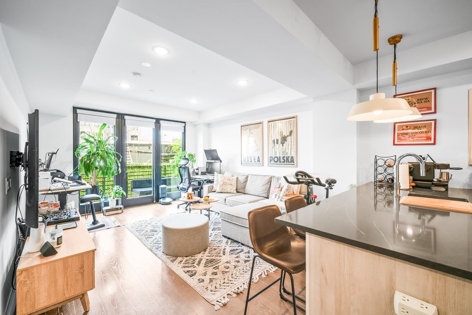 386 5Th St – photo 1