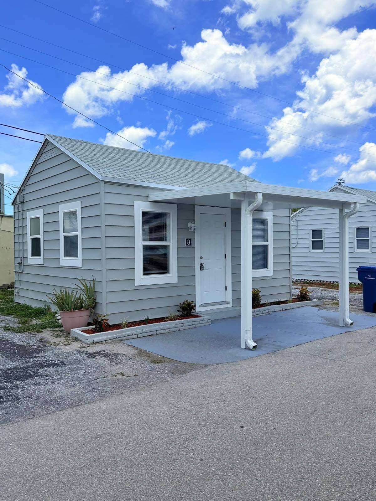 8 Cook St. – photo 2
