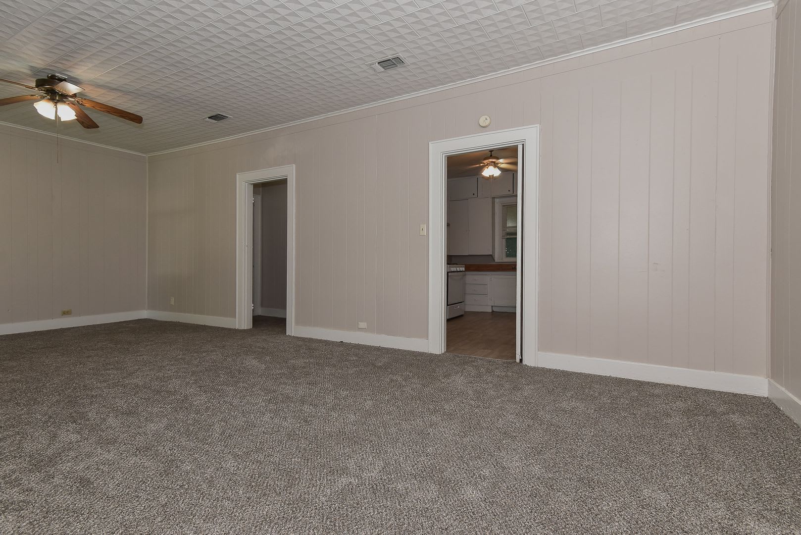 3814 Roberts- House – photo 5