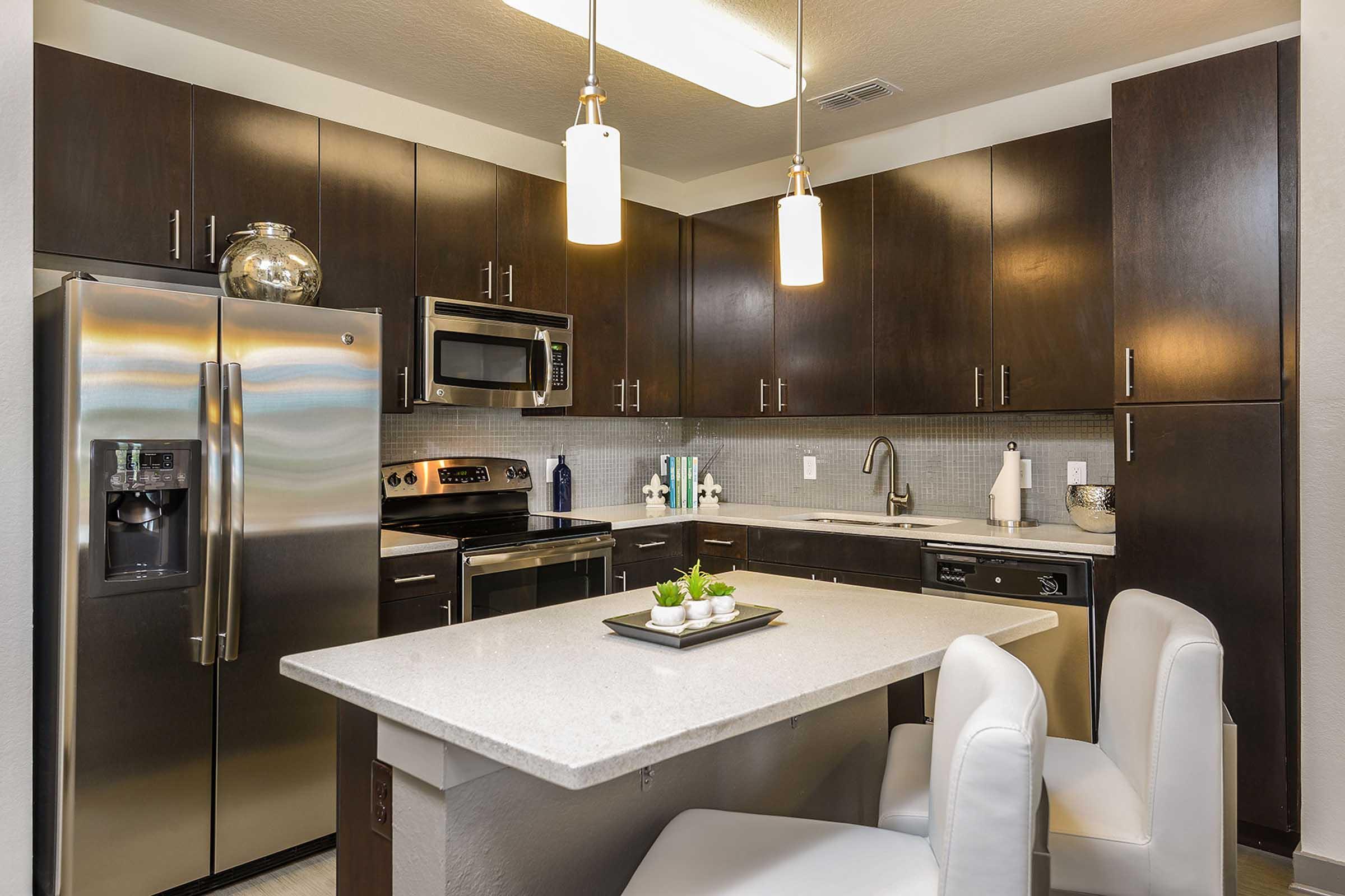 8150 Guild Way – photo 2
