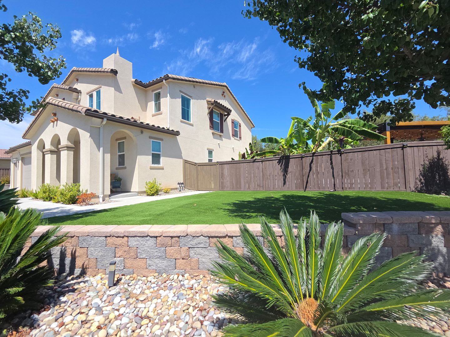 Beautiful Home In Oak Creek – photo 3