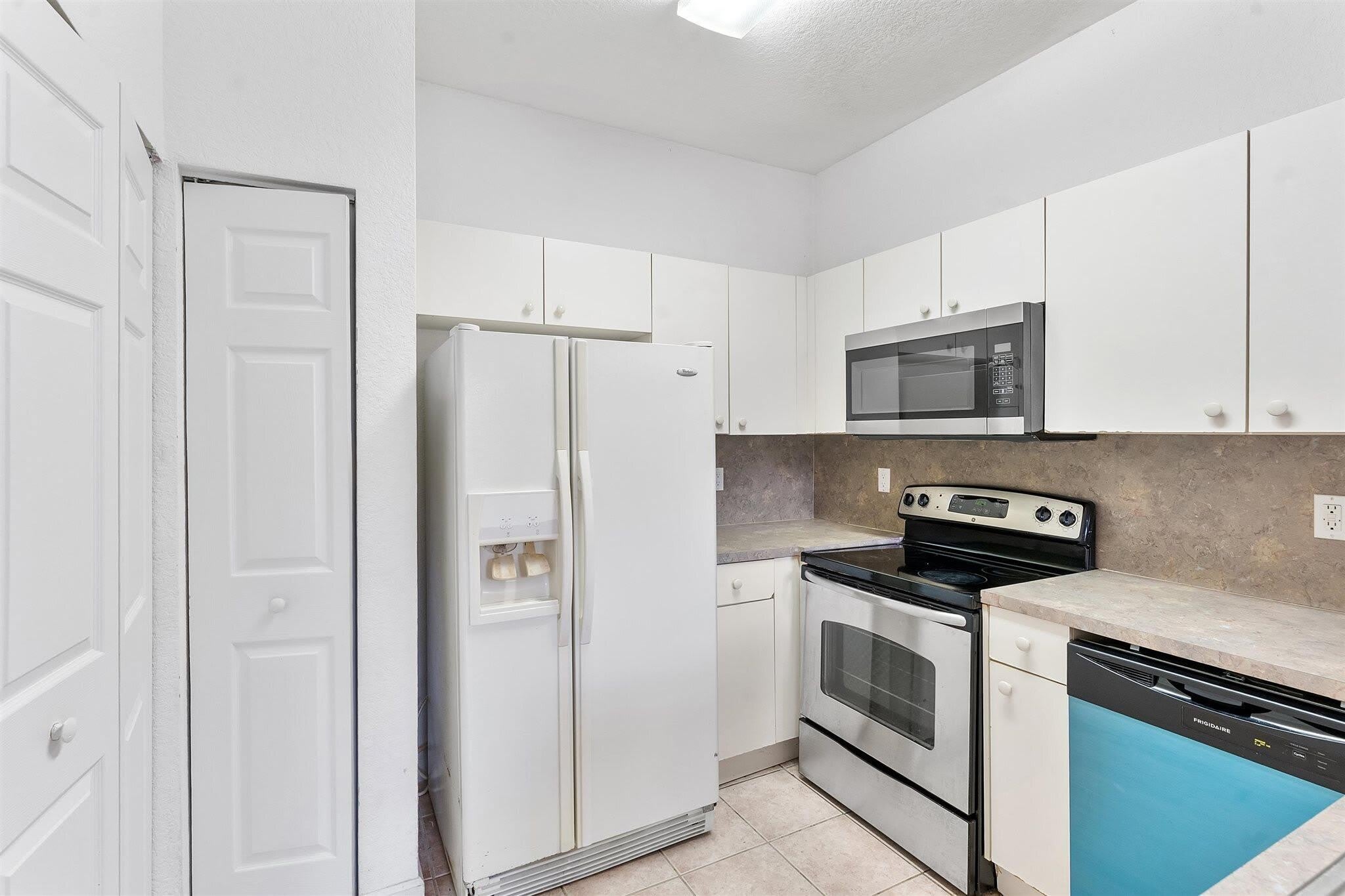 1407 S SANTA CATALINA Circle – photo 3