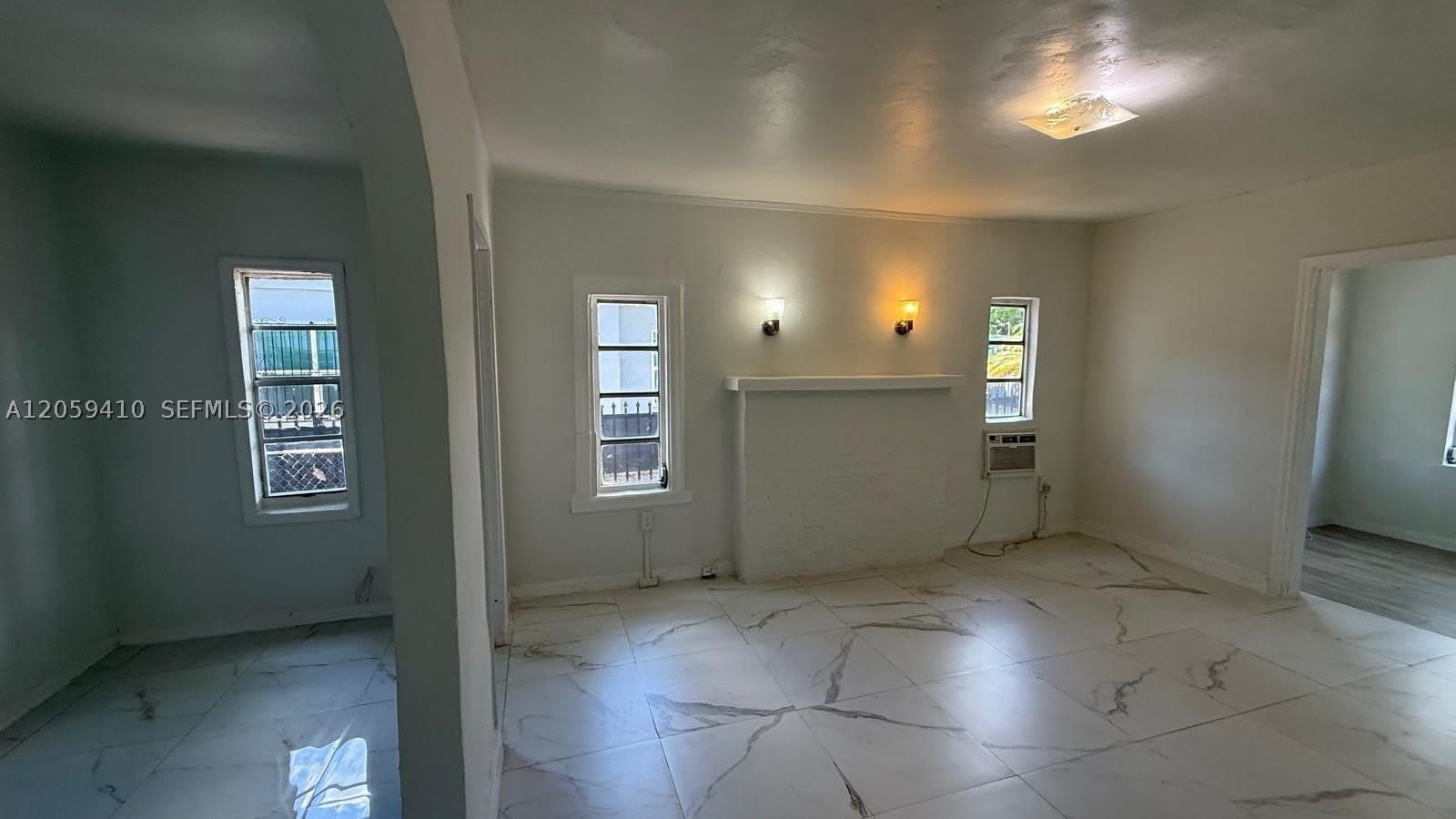 836 NW 29th Ter – photo 3