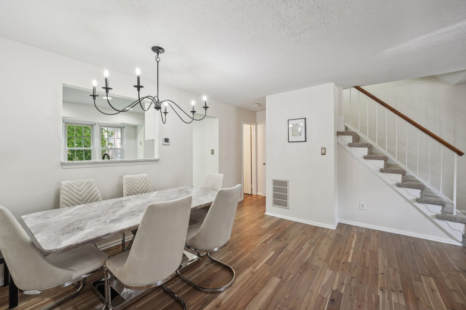 Welcome to 71 Fendall Avenue! – photo 5